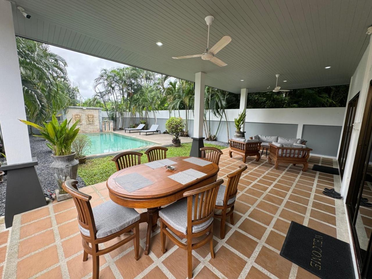 Montrachet Villa By G Estate Rawai Exterior photo